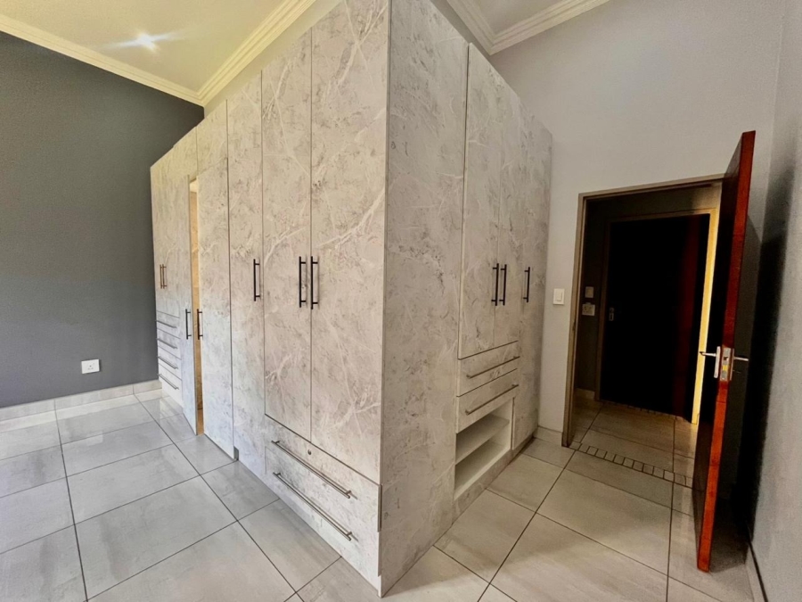 4 Bedroom Property for Sale in Donkerhoek A H North West